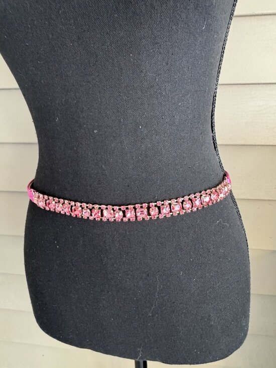MAX MARA ITALY Thin Pink Crystal Satin Leather Belt M Medium 29-31\